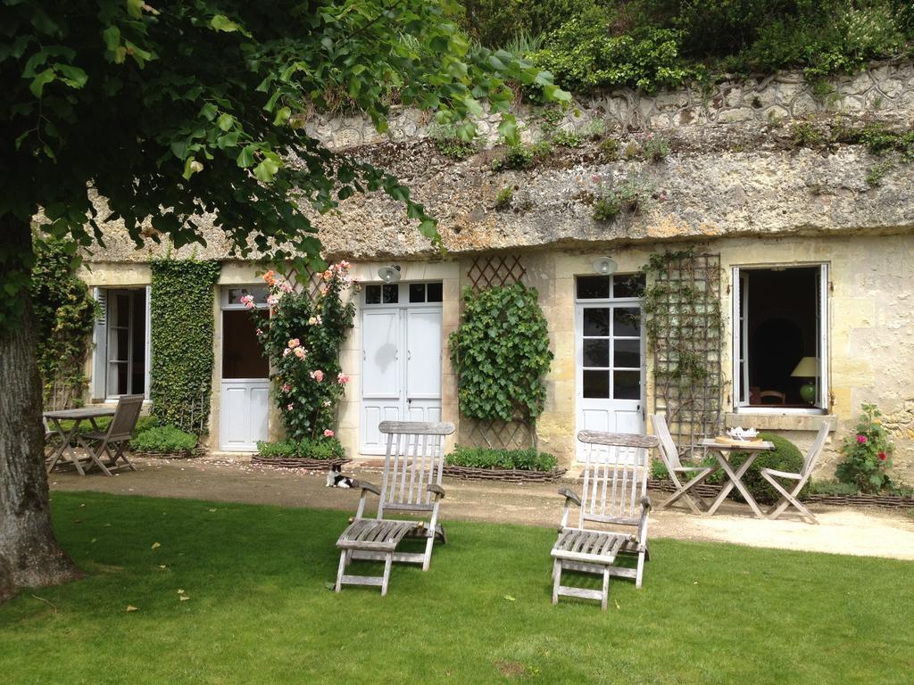 Chateau De Nazelles-Negron