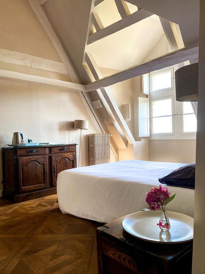 Chateau De Bed & Breakfast 3*