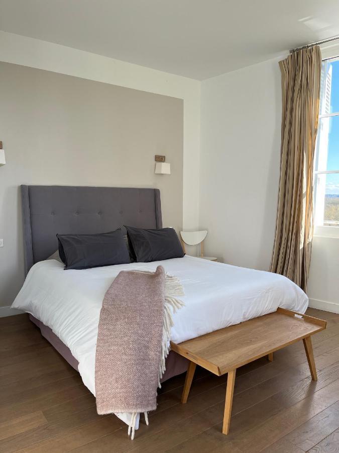 Chateau De Bed & Breakfast Nazelles-Negron