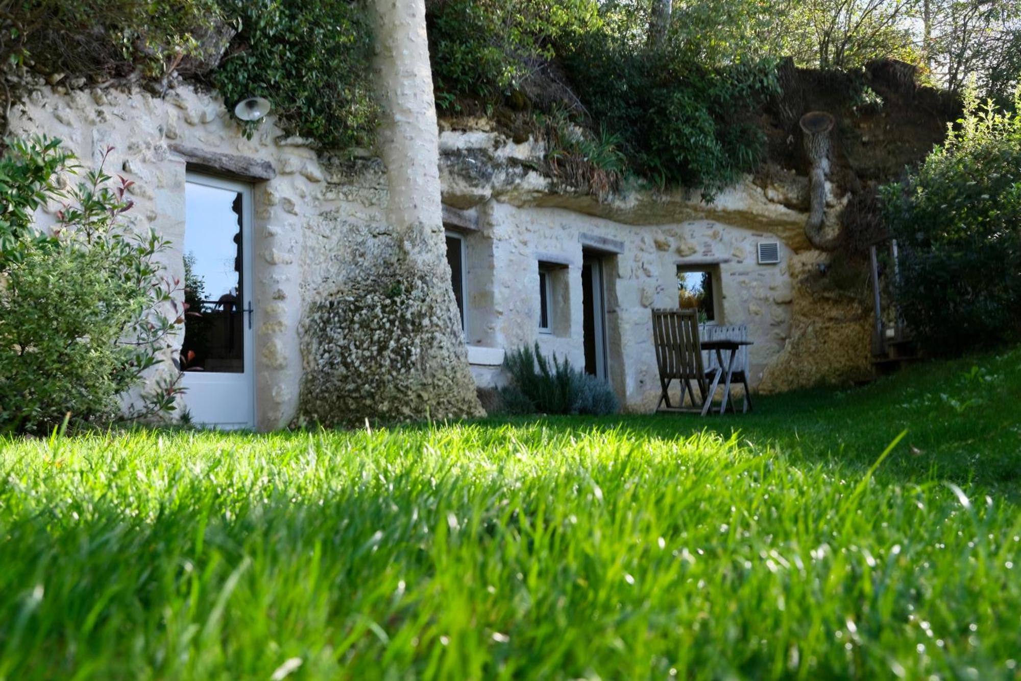 Chateau De Bed & Breakfast